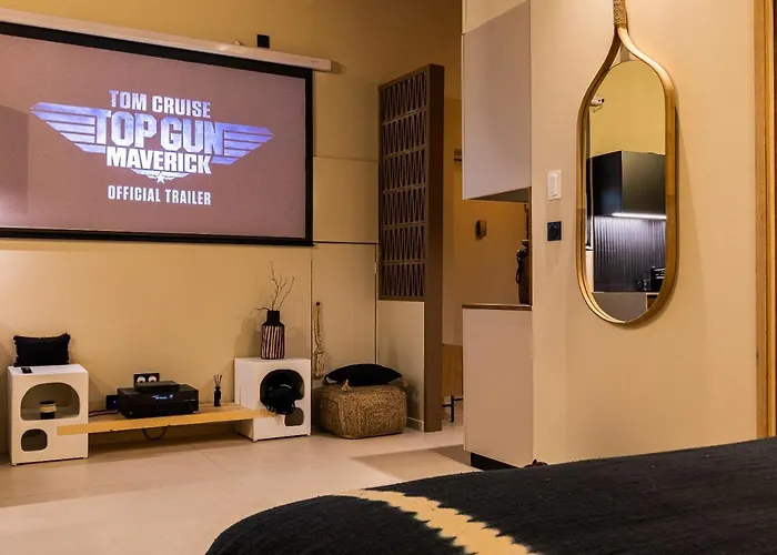Host Inn Le Lumiere Spa & Cinema